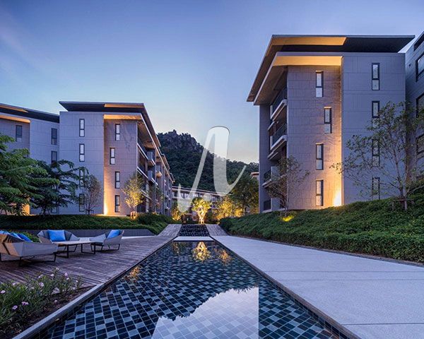 Gạch ốp bể bơi xanh lam