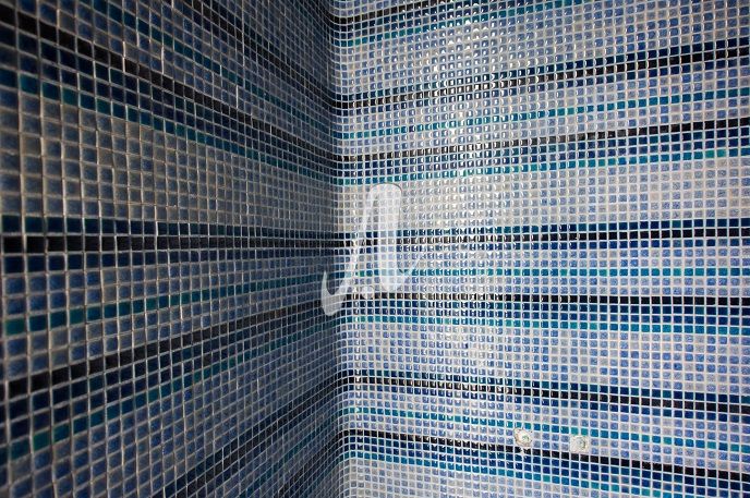 Gạch mosaic vuông ốp phòng tắm