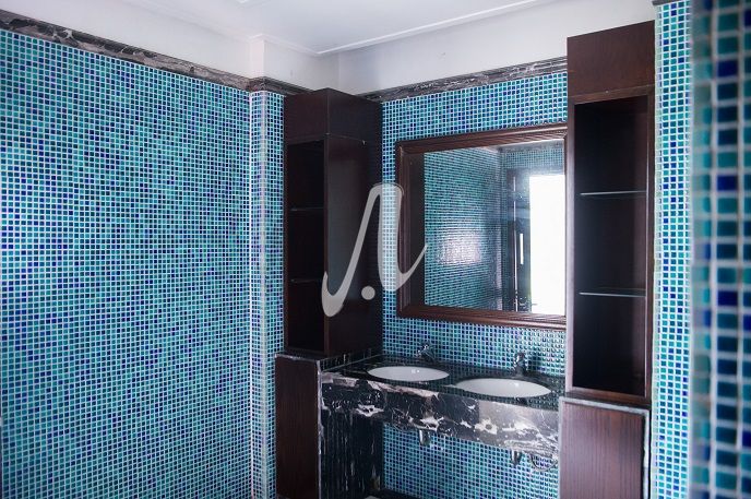 Phòng tắm Hidden Charm Resort