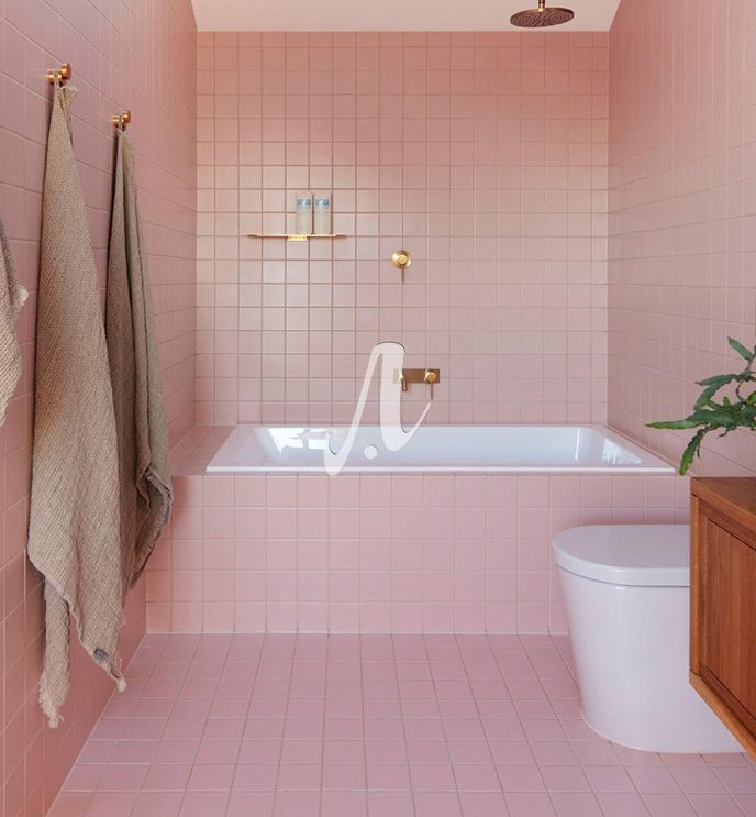 Thêm chút mộng mơ, lãng mạn vào căn phòng tắm với gạch mosaic vuông màu hồng pastel đáng yêu
