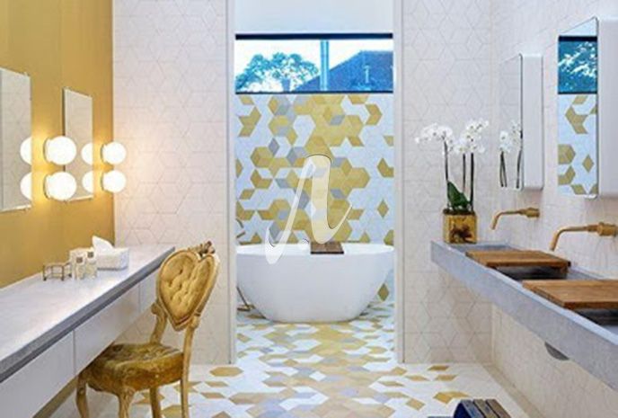 Thiết kế tông vàng kim cho phòng tắm của bên mang hơi hướng hoàng gia, sang trọng