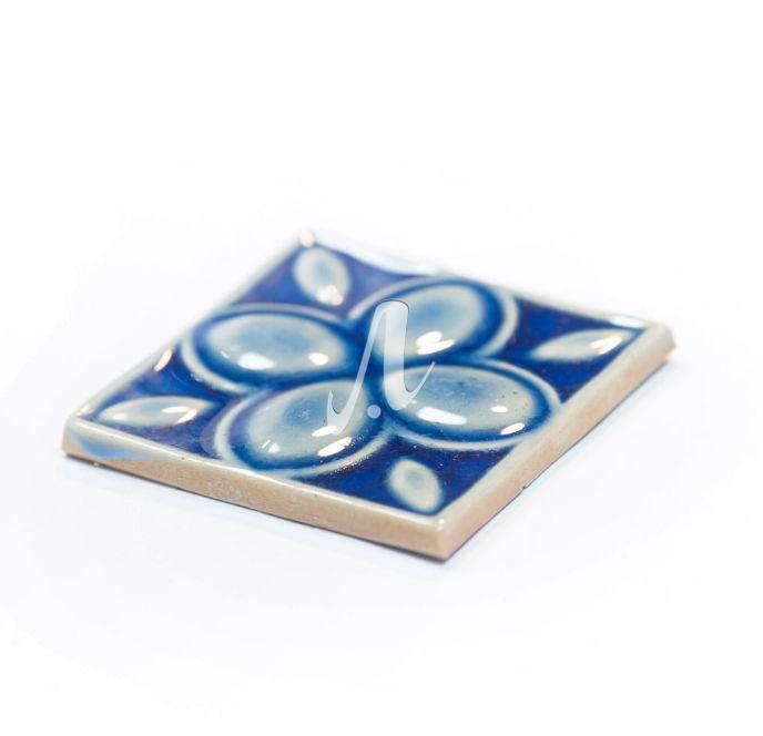 gach-3D-diem-10x10-hoa-4-canh-xanh-co-ban_(1) Gạch điểm 3D 10x10 hoa 4 cánh xanh coban