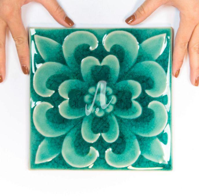 gach-3D-diem-20x20-hoa-trai-tim-xanh-luc-bao_(1) Gạch điểm 3D 20x20 hoa trái tim xanh lục bảo