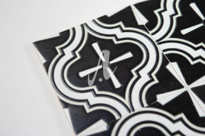 Gạch 3D Tây Ban Nha hình chuông đen trắng 15x15 Gạch 3D Tây Ban Nha hình chuông đen trắng 15x15