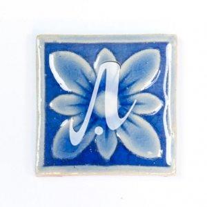 Gạch điểm 3D hoa mai xanh coban 6x6
